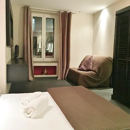 Riviera - Pietonne Massena * Nice